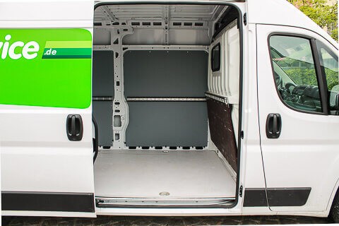 V5 - Fiat Ducato (sliding door right, cargo area)
